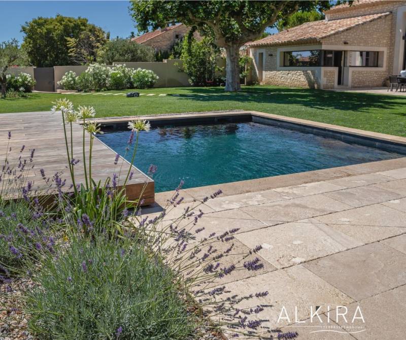 Piscine avec terrasse amovible 