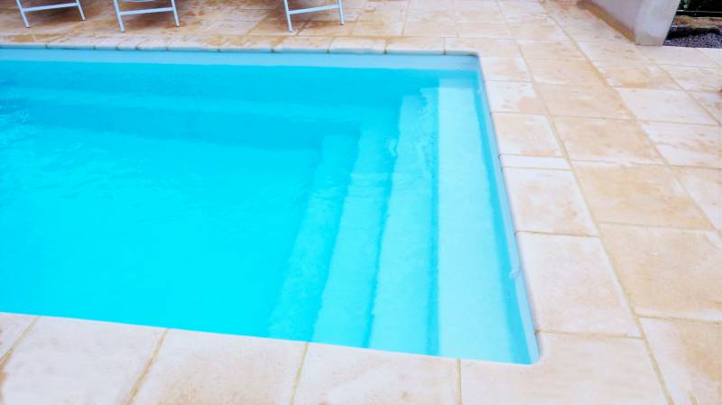 vue sur escaliers piscine Cobalt 7 m