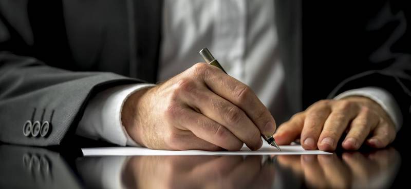 Garantie decennale de votre piscine et de votre chantier  .....