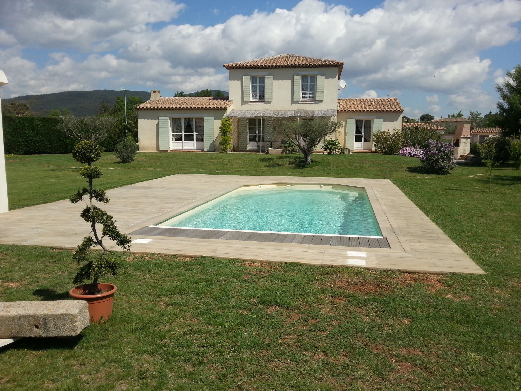 agate 10 sollies pont alliance piscines toulon