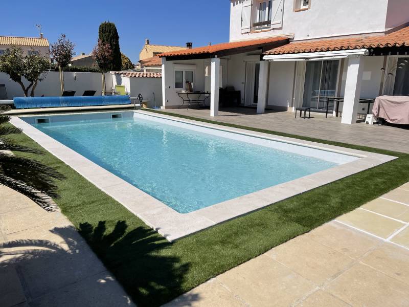 Kryptonite coque polyester alliance piscines 83